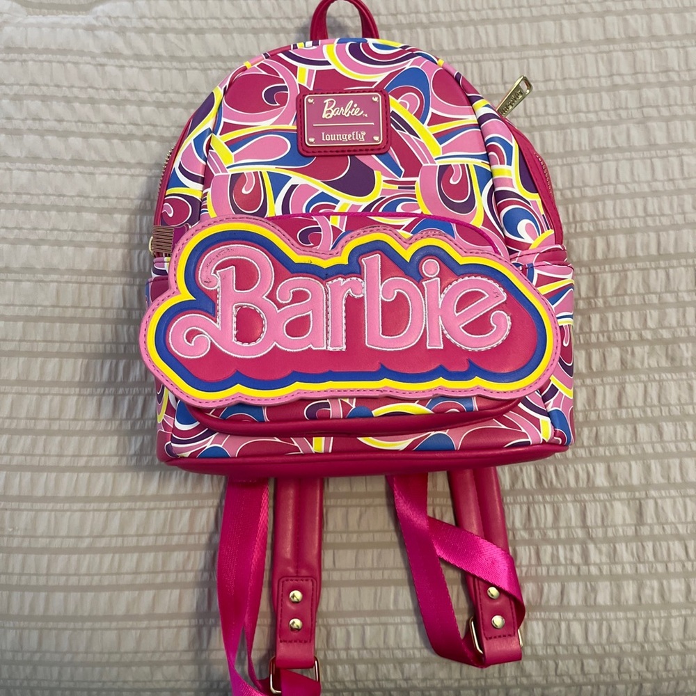 BARBIE Loungefly BACKPACK - Picture 5 of 6